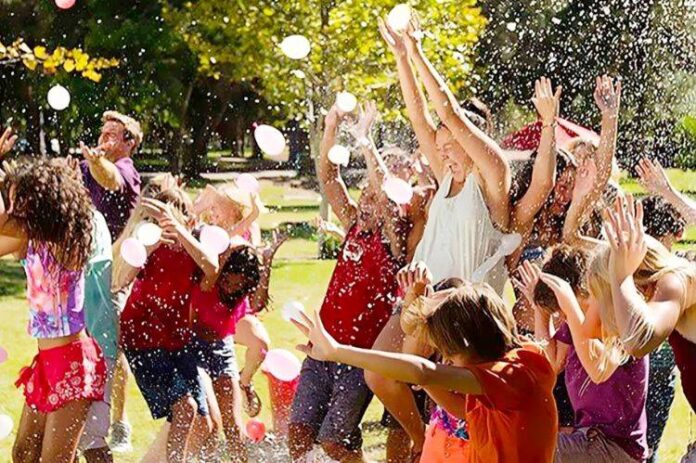 Outdoor Entertainment Ideas: 30 Unforgettable Gatherings Guide